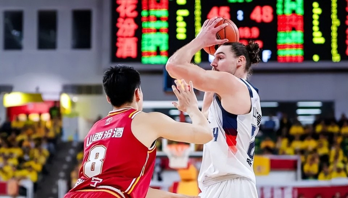 山东男篮客场负山西 斯蒂