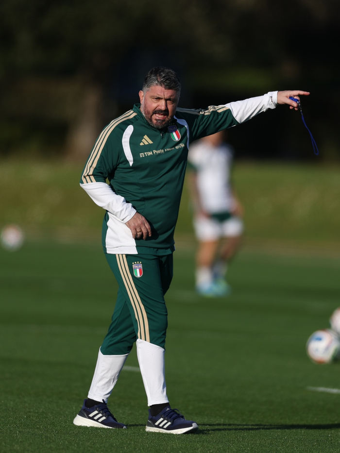 意大利国家队迎战强敌 马尔蒂尼现身助阵决战欧