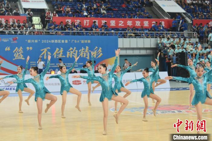 辽宁沈阳：首届“厂BA”篮球赛开幕 产业“主力