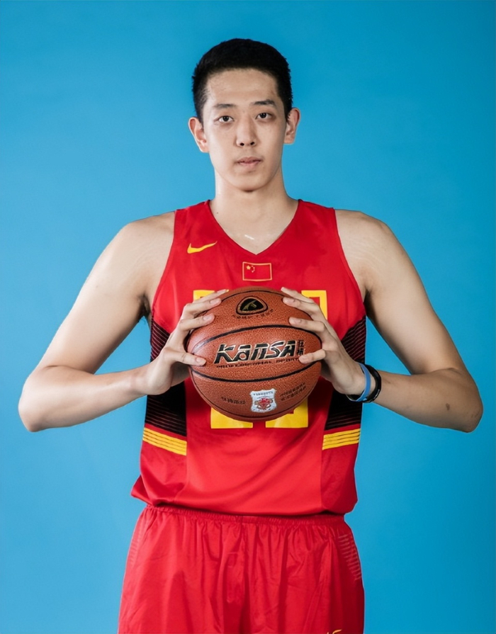 贺希宁逆袭成MVP 沈梓捷生涯低谷引热议